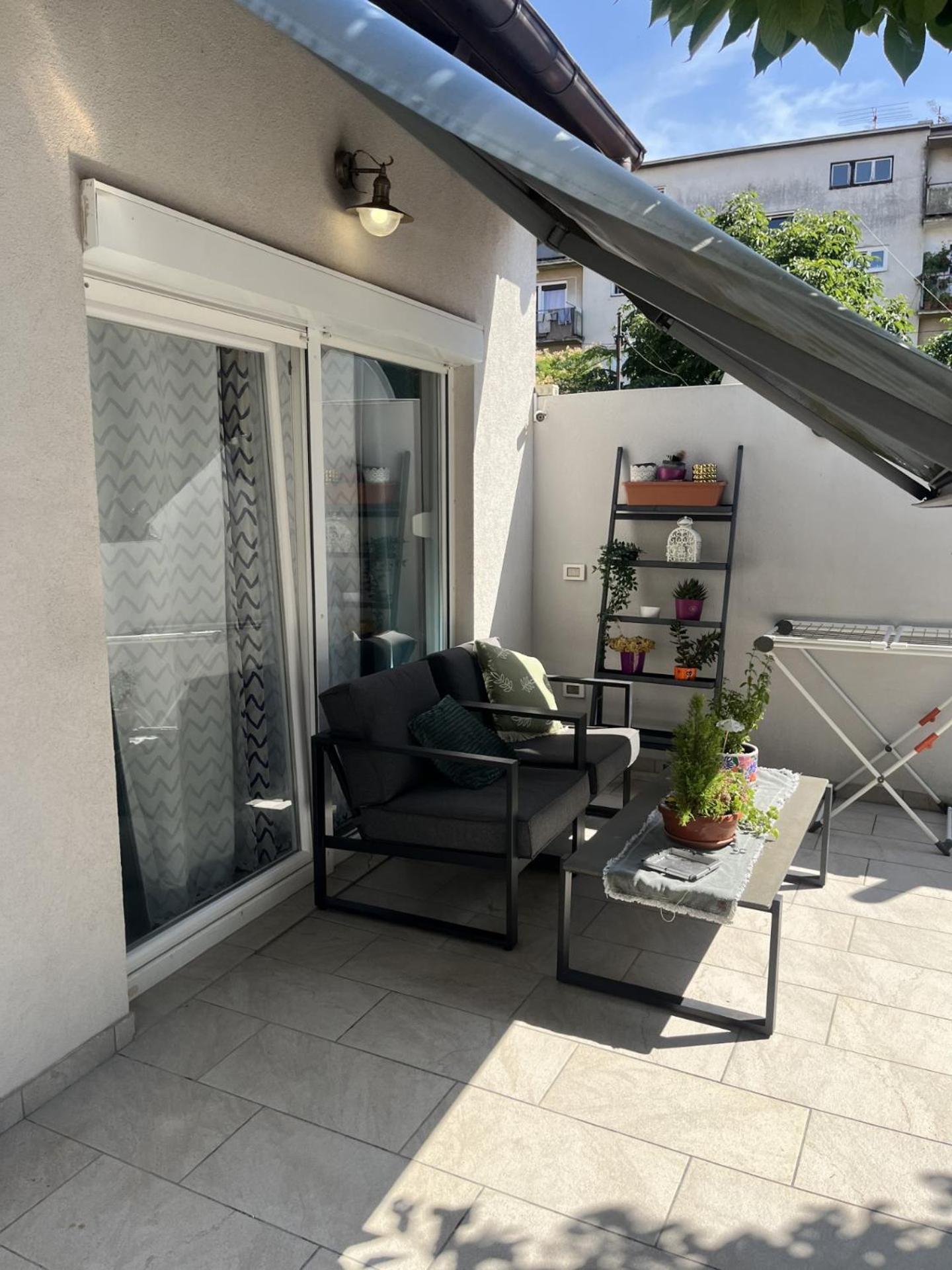 Small House Nea In City Center-With Free Parking プーラ エクステリア 写真