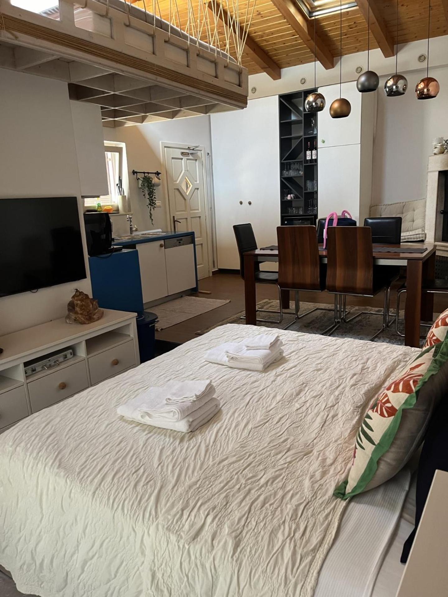 Small House Nea In City Center-With Free Parking プーラ エクステリア 写真